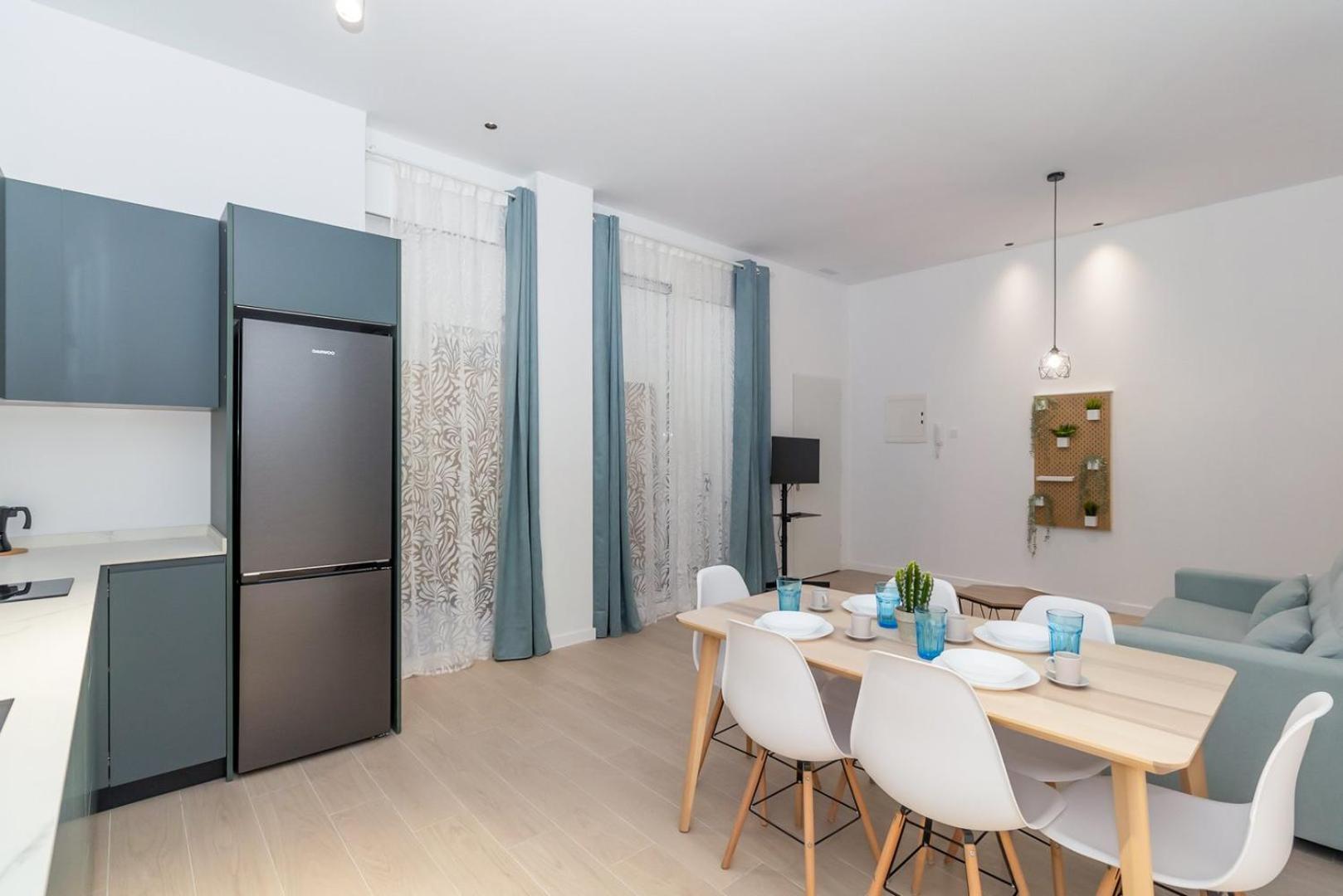 Guestready - Valencia'S Vibrant Malvarrosa מראה חיצוני תמונה